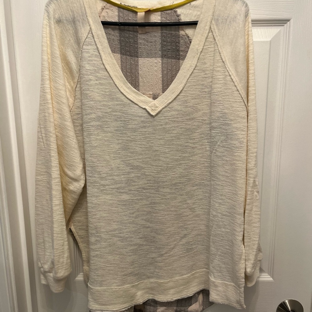 Pilcro/ Anthropologie long sleeve tee.